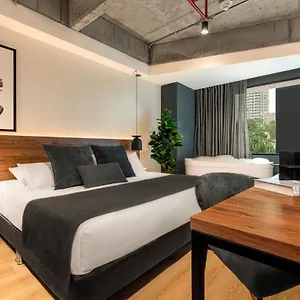 Hotel Hashtag 98